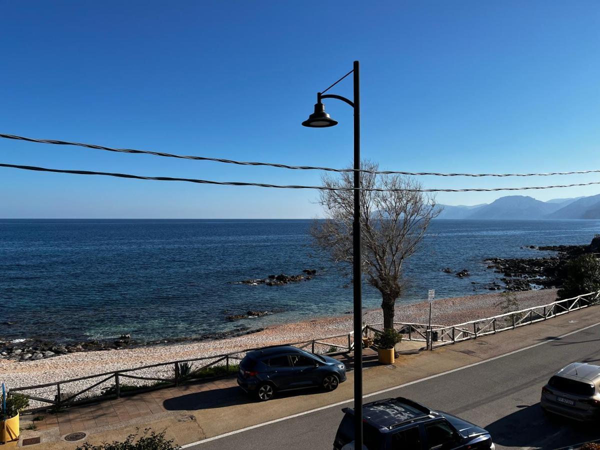 Fronte Mare Apartment Cala Gonone Ngoại thất bức ảnh